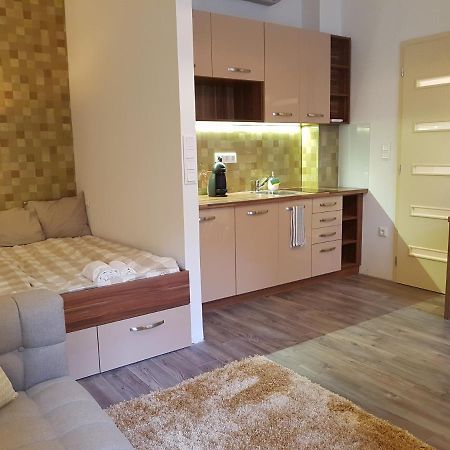 Embassy Studio Apartment Citypark Budapest Exterior photo